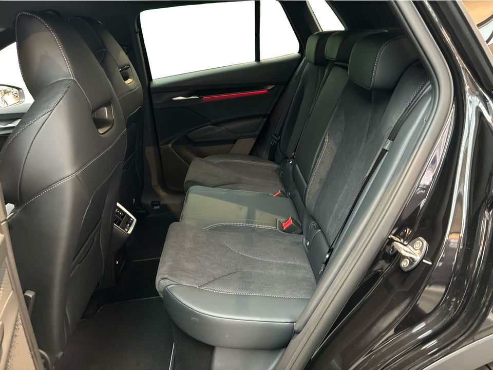 Skoda Elroq 85 iV Sportline 5d