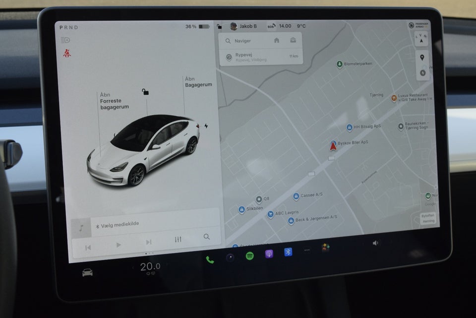 Tesla Model 3 Standard Range+ RWD 4d