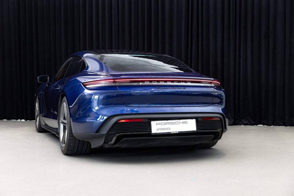 Porsche Taycan Turbo S Performance+  4d