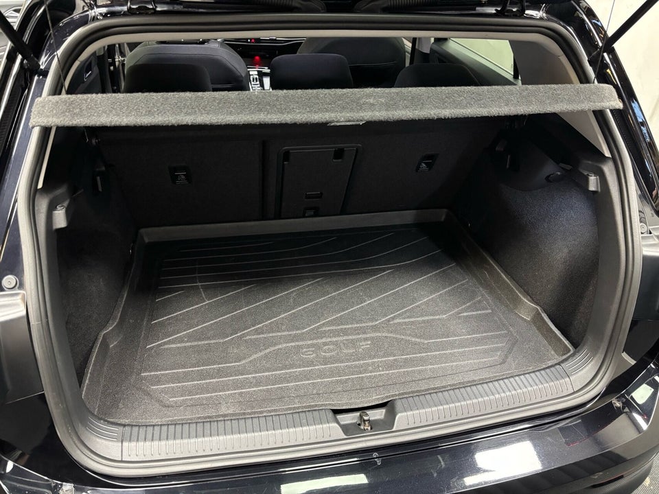 VW Golf VIII 1,5 eTSi 150 Style DSG 5d