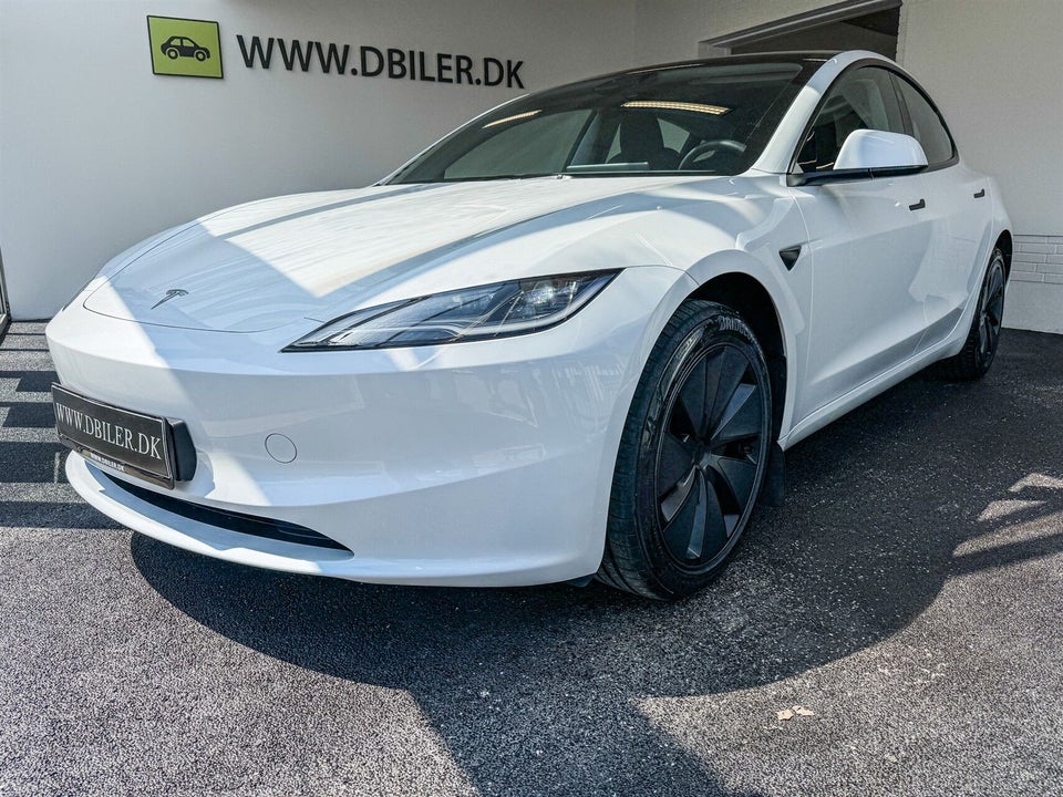 Tesla Model 3 Long Range AWD 4d
