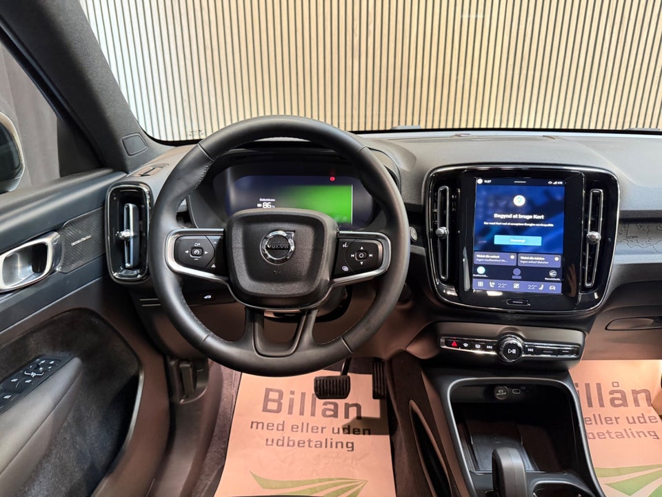 Volvo EX40 Extended Range Black Edition 5d
