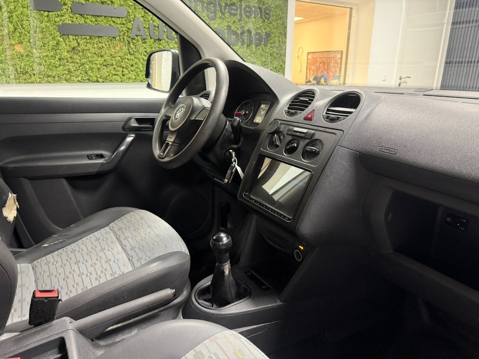 VW Caddy Maxi 1,6 TDi 102 BMT Van 4d