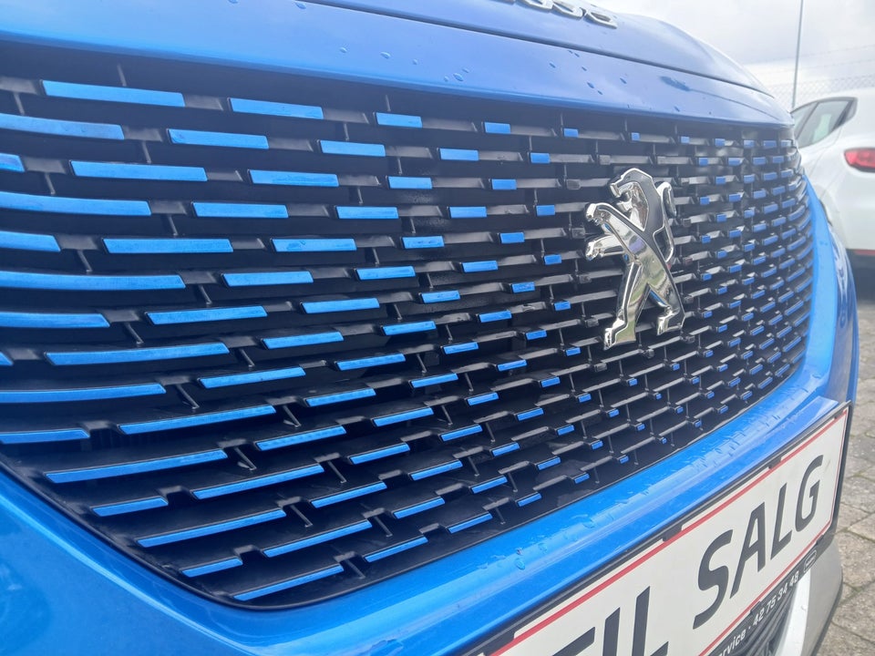Peugeot e-2008 50 GT 5d