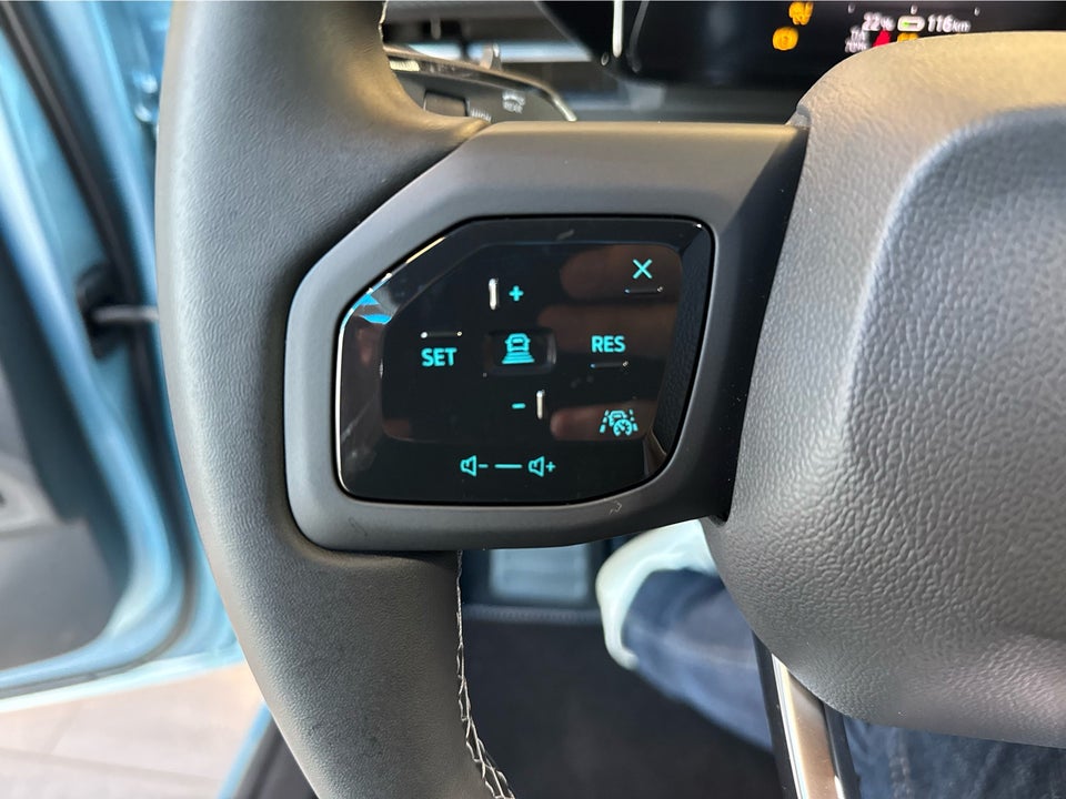 Ford Explorer 82 Premium Extended Range 5d