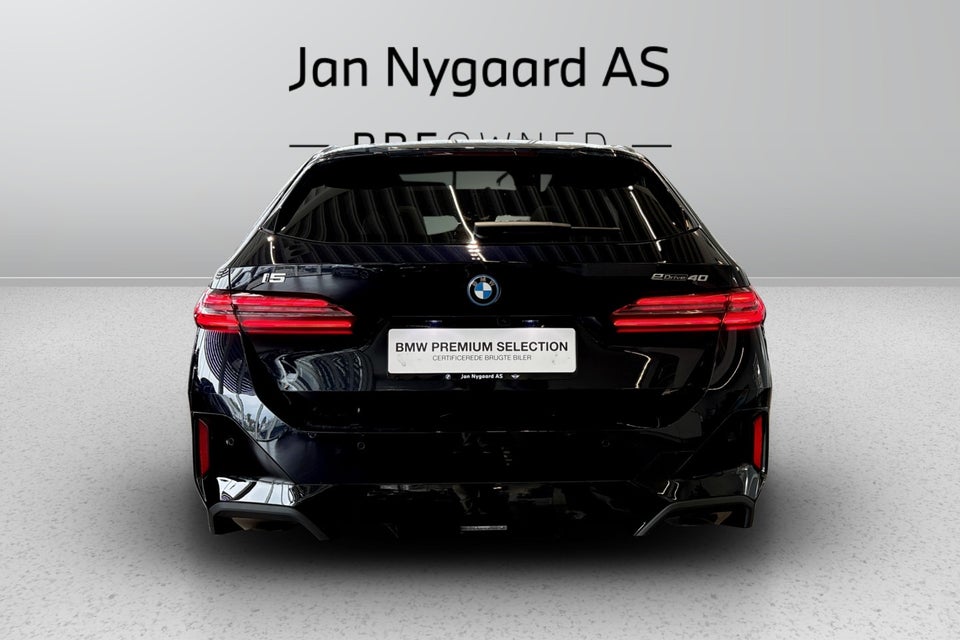 BMW i5 eDrive40 Touring Supercharged 5d