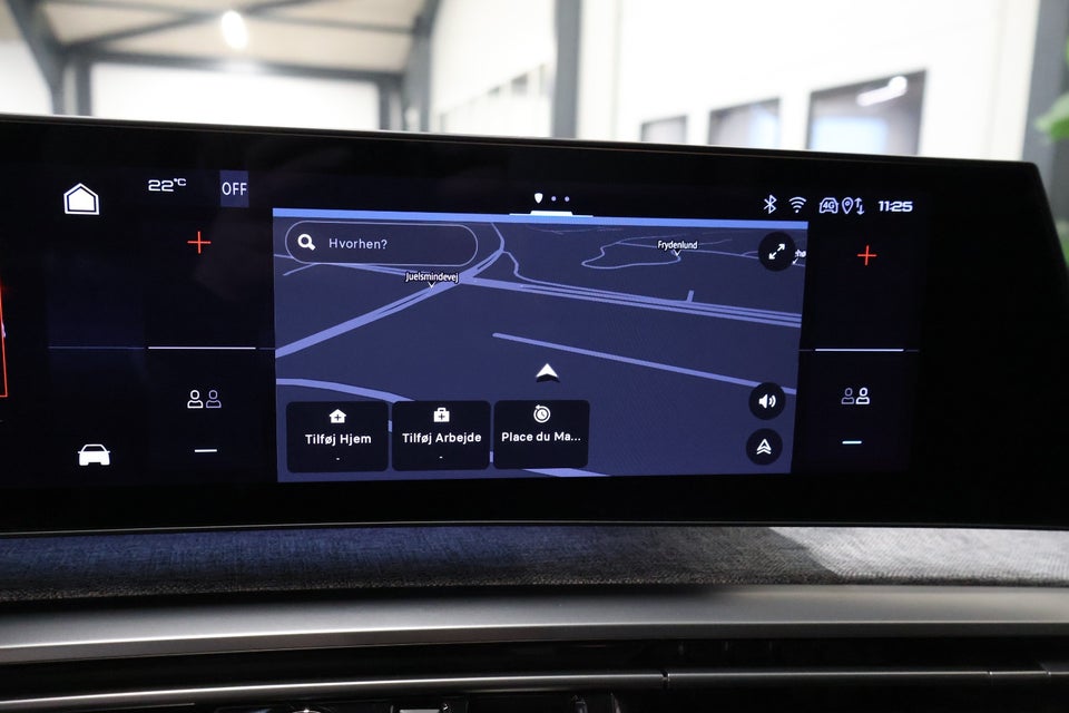 Peugeot e-3008 77 GT 5d