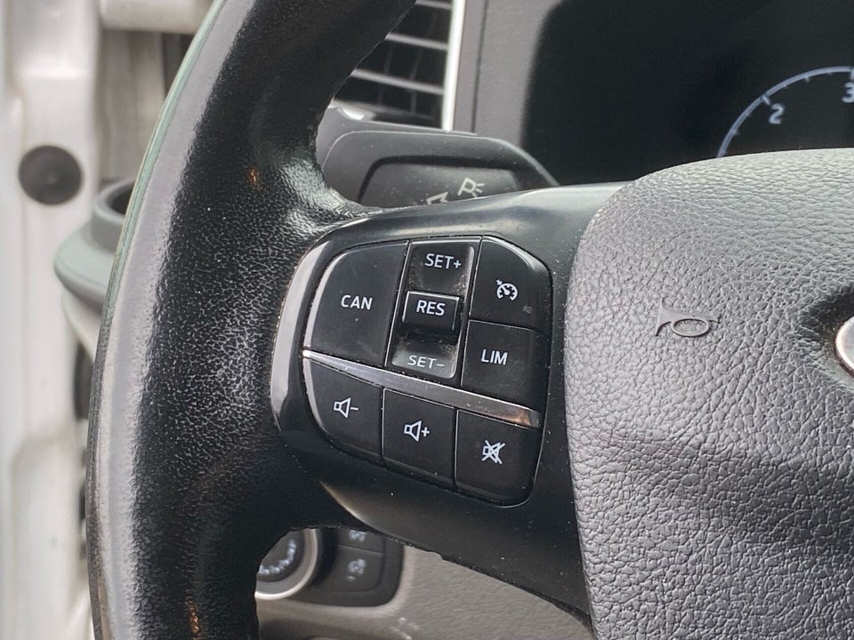 Ford Transit Custom 300 L2 2,0 TDCi 170 Limited aut.