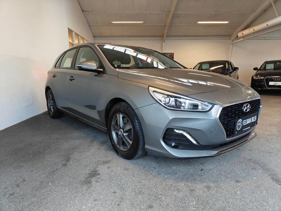 Hyundai i30 1,0 T-GDi Life 5d