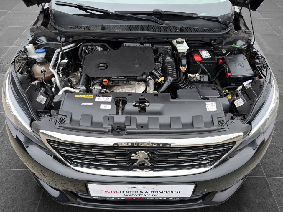 Peugeot 308 1,5 BlueHDi 130 Allure+ Sky SW 5d