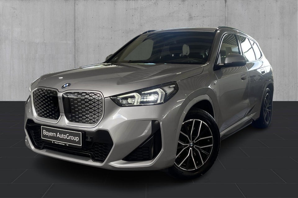 BMW iX1 xDrive30 M-Sport 5d