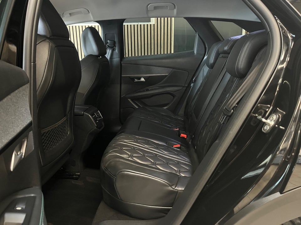 Peugeot 3008 1,6 Hybrid Allure EAT8 5d