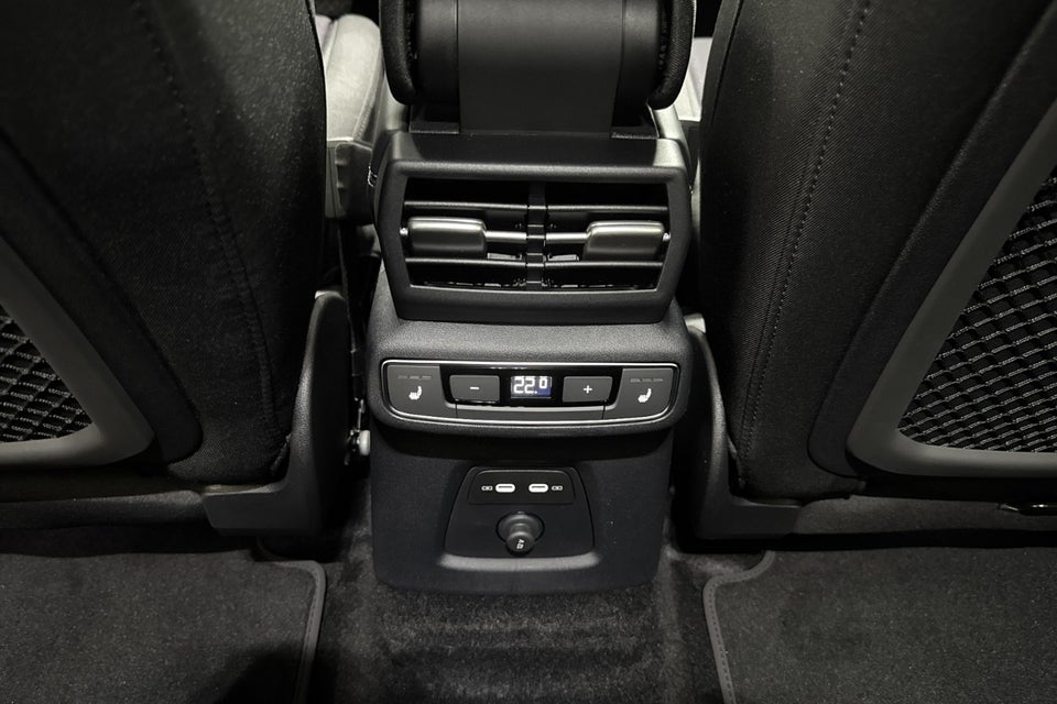 Audi Q4 e-tron performance 5d