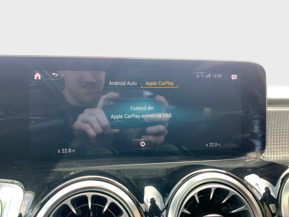 Mercedes EQB300 AMG Line 4Matic 5d