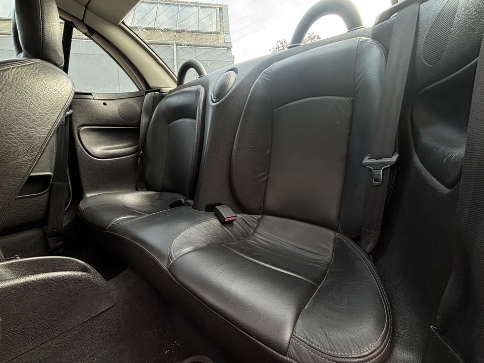 Peugeot 206 2,0 16V CC 2d