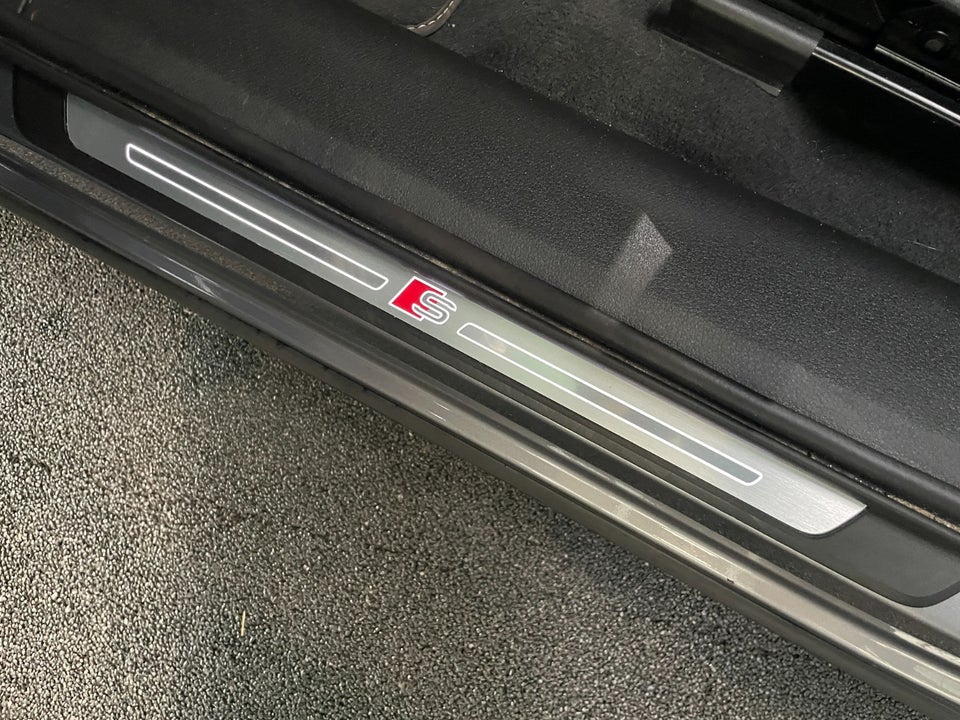 Audi e-tron 50 S-line quattro 5d