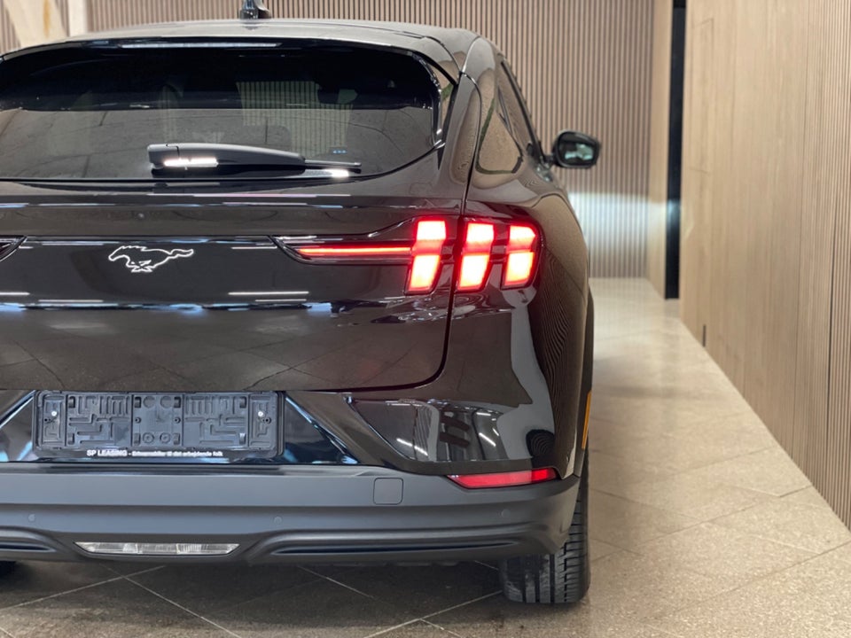 Ford Mustang Mach-E 75 Standard Range 5d