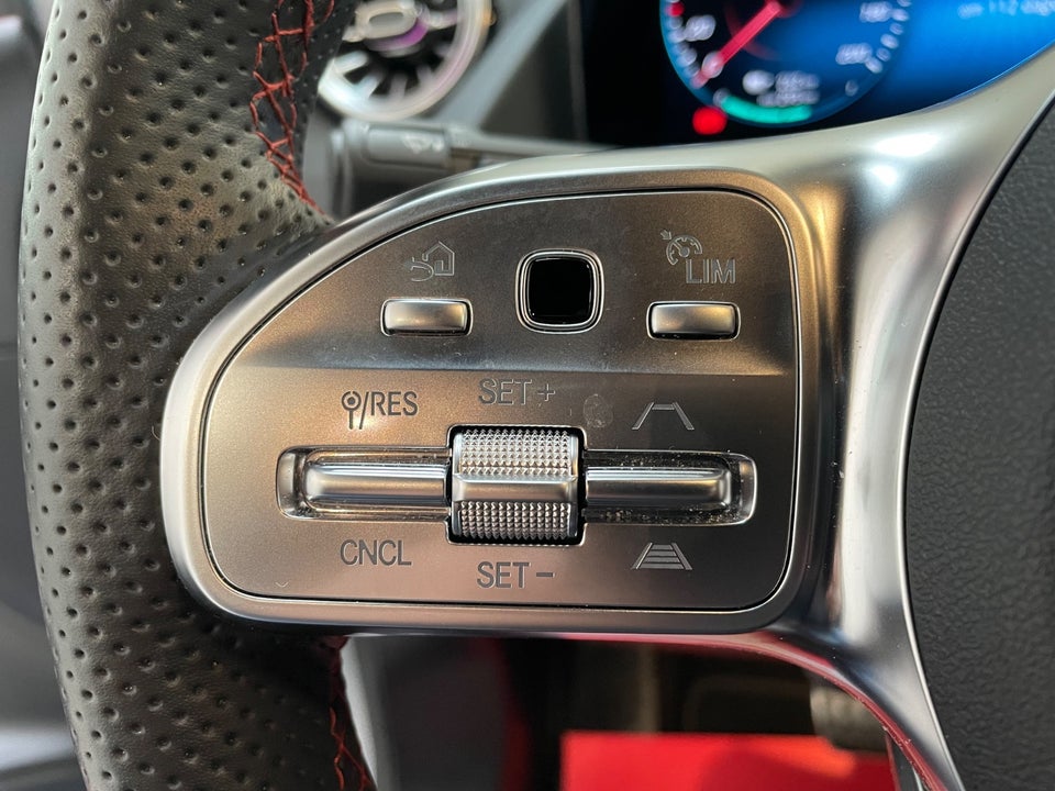 Mercedes EQA350 AMG Line 4Matic 5d