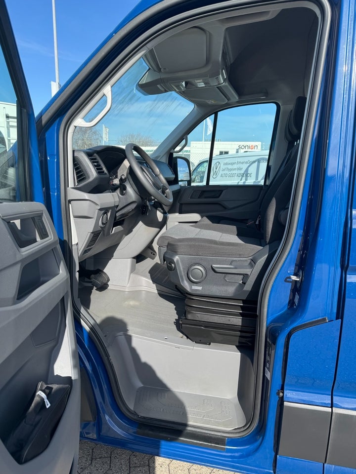 VW Crafter 35 2,0 TDi 177 Kassevogn L3H3 aut.