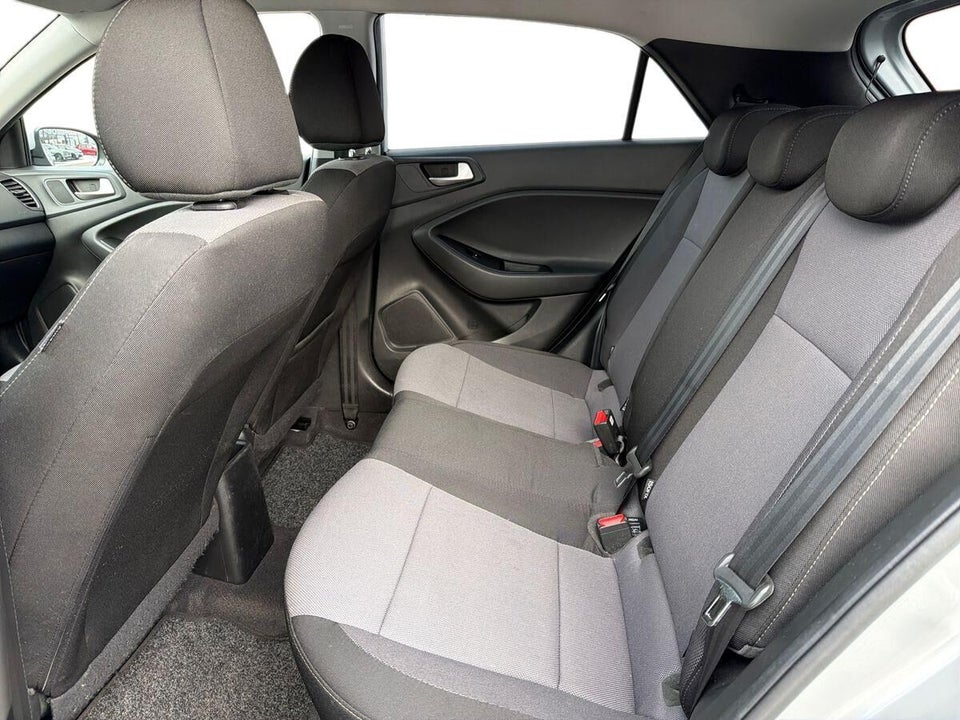 Hyundai i20 1,0 T-GDi Trend DCT 5d