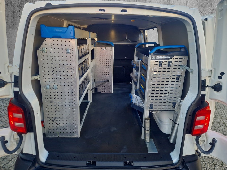 VW Transporter 2,0 TDi 114 Kassevogn kort BMT