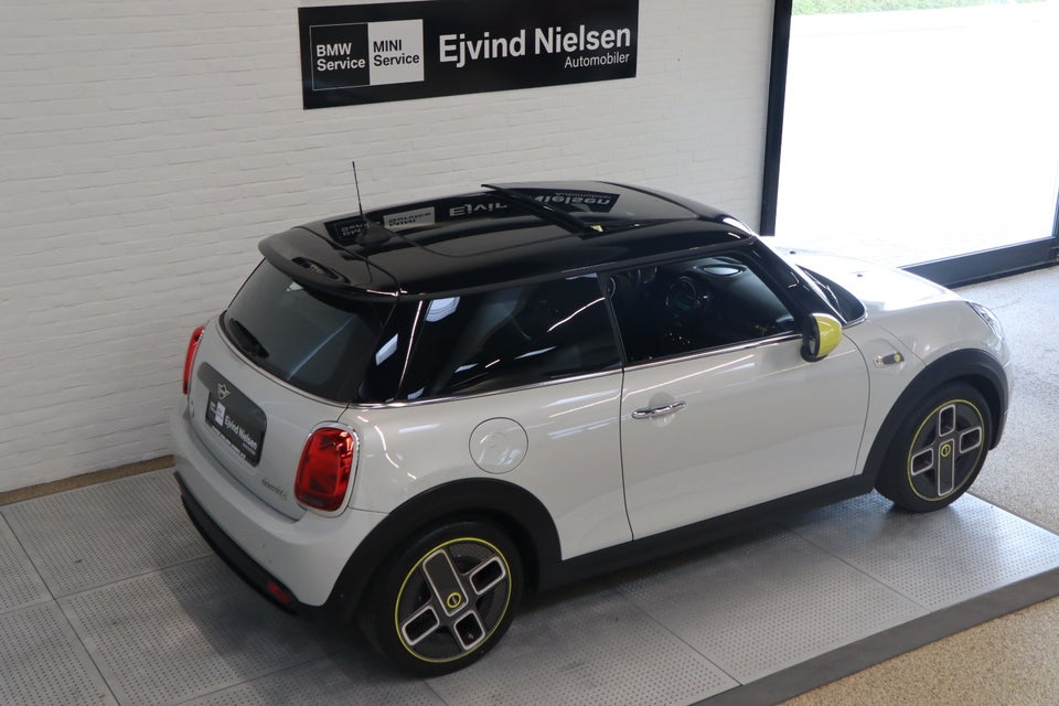 MINI Cooper SE Maximise 3d