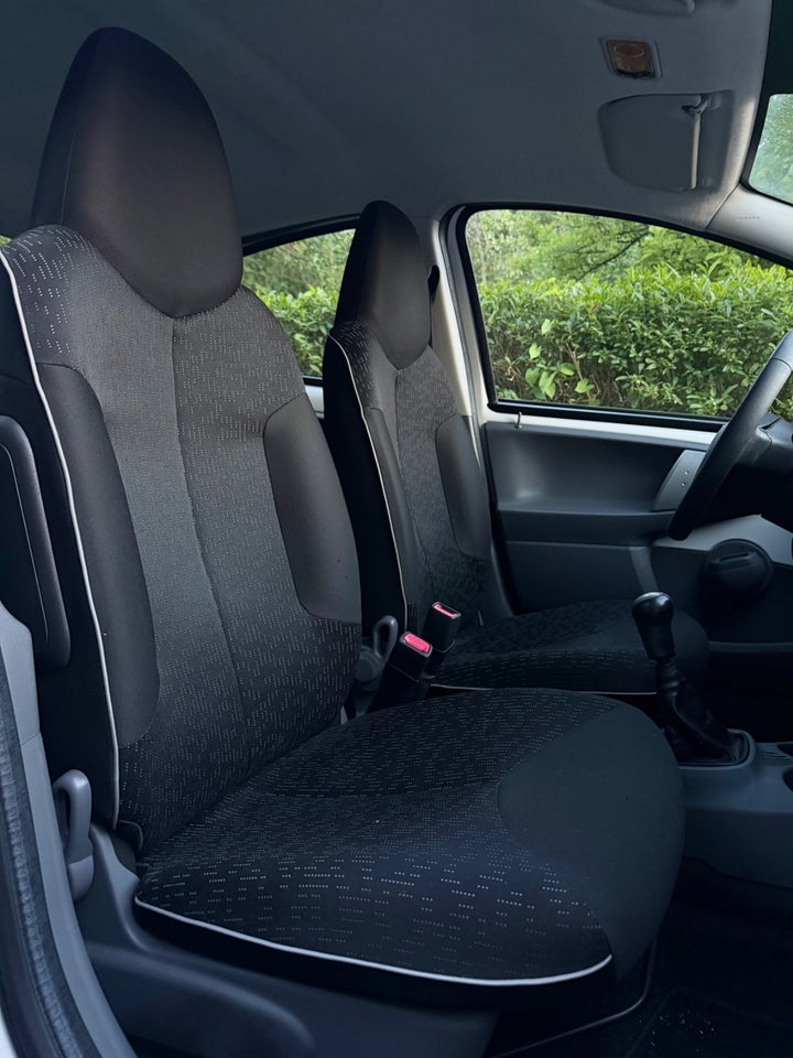 Peugeot 107 1,0 Active 5d