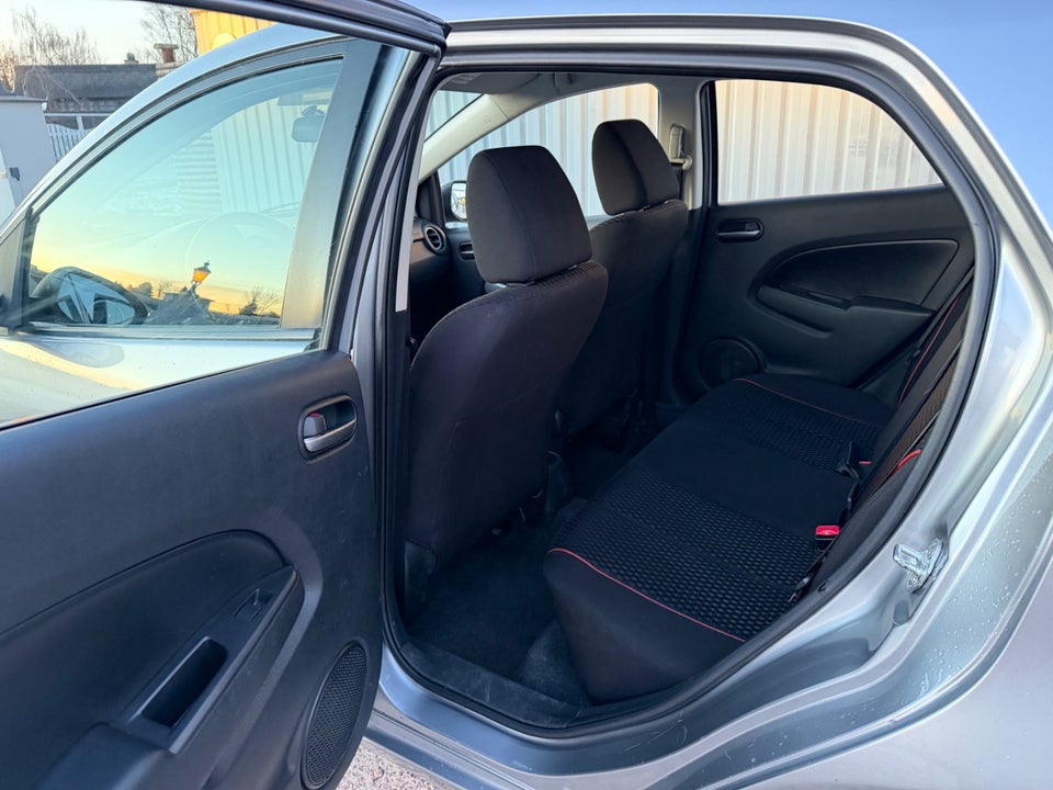 Mazda 2 1,3 Takara Edition 5d