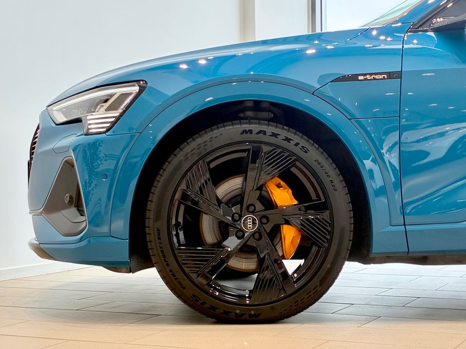 Audi e-tron 55 S-line Sportback quattro 5d