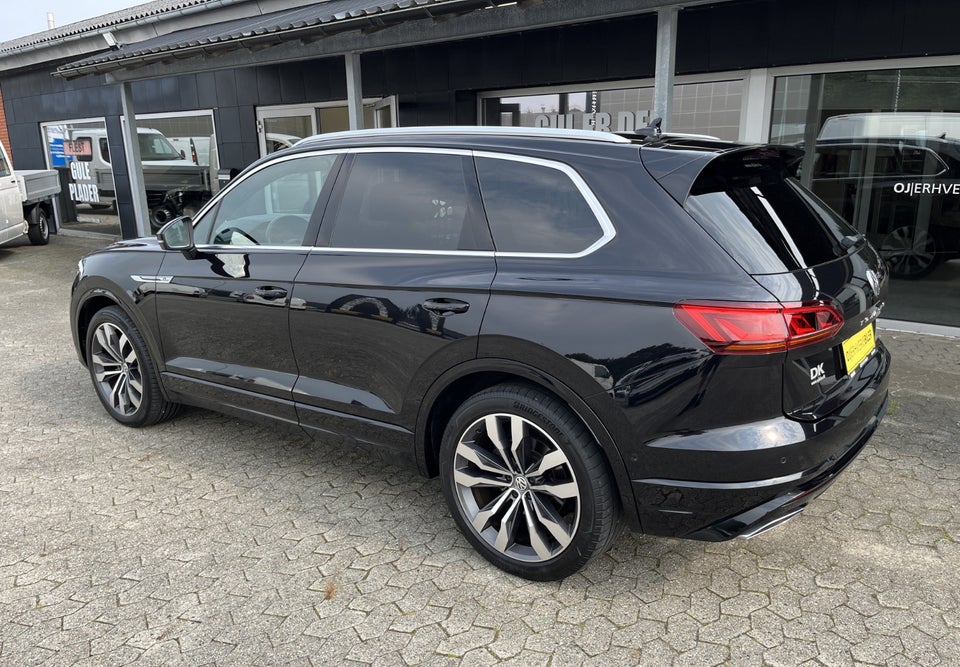 VW Touareg 3,0 TDi 286 R-line aut. 4Motion Van 5d