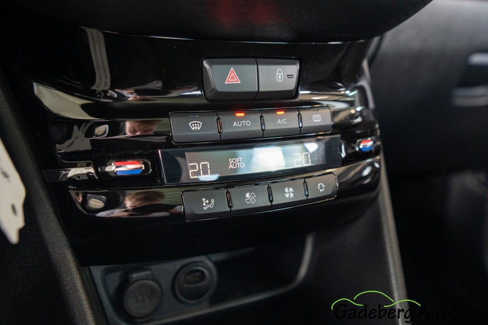Peugeot 208 1,2 PureTech 82 Exclusive+ 5d