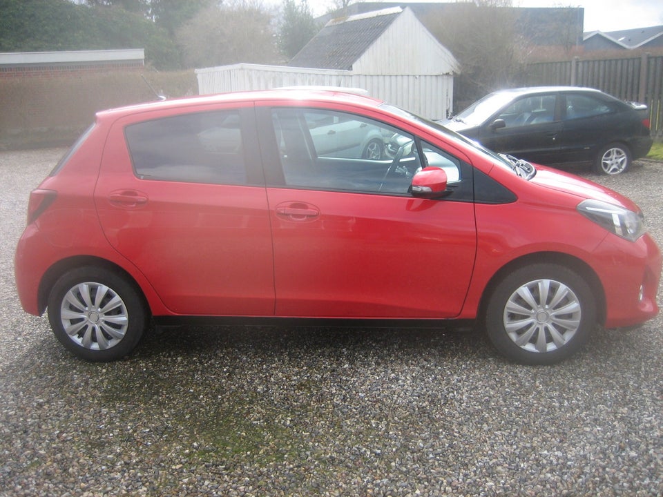 Toyota Yaris 1,0 VVT-i T1 Style 5d