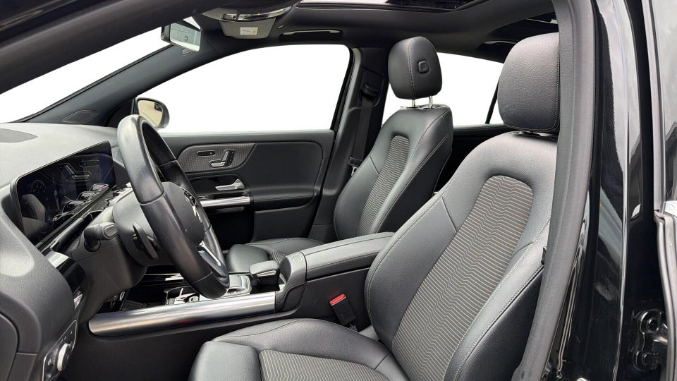 Mercedes EQA250 Progressive 5d