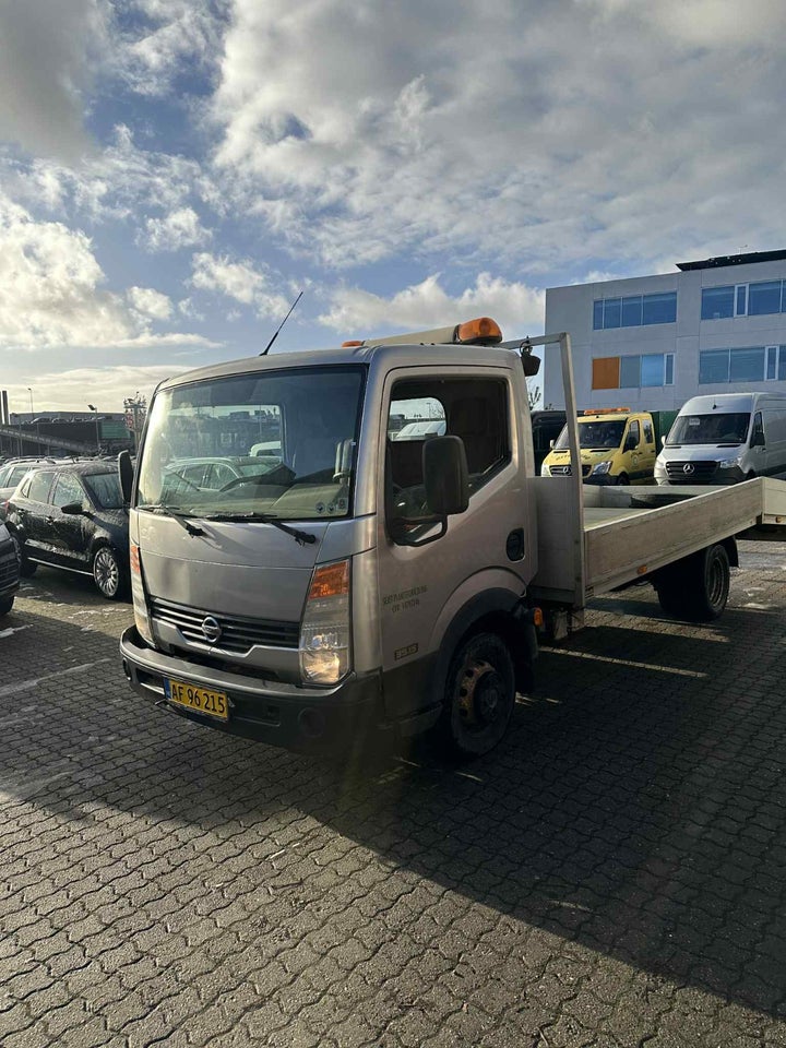 Nissan Cabstar 2,5 D 35.15 S.Kab m/lad 3400 2d