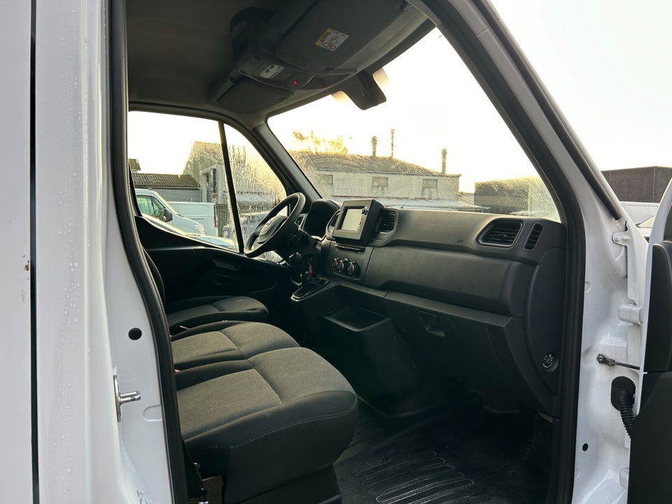 Nissan Interstar 2,3 dCi 150 L2H2 N-Connecta Van