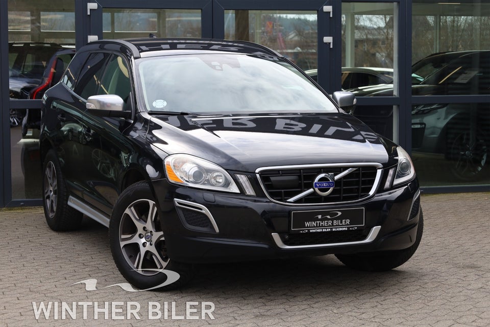 Volvo XC60 2,4 D5 215 R-Design aut. AWD 5d