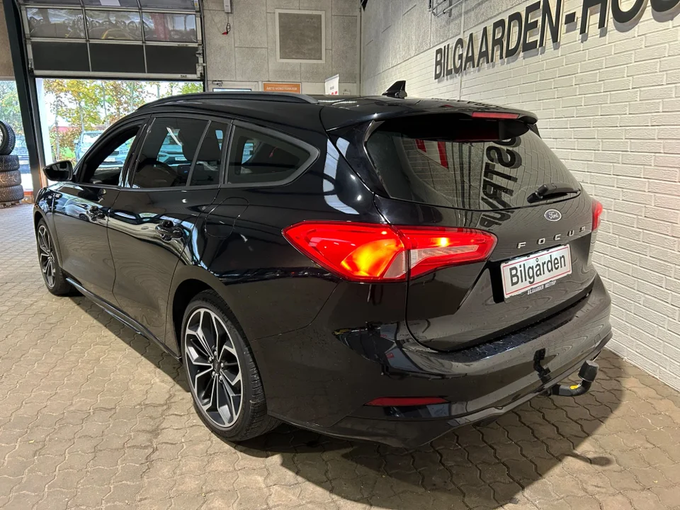 Ford Focus 1,0 EcoBoost ST-Line stc. 5d
