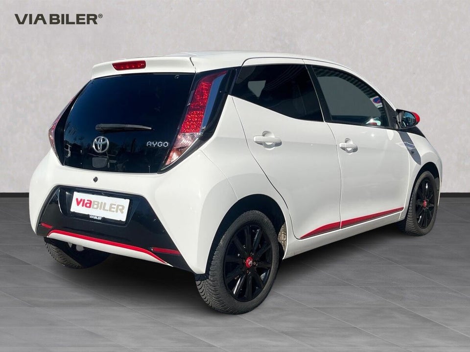 Toyota Aygo 1,0 VVT-i x-pression 5d