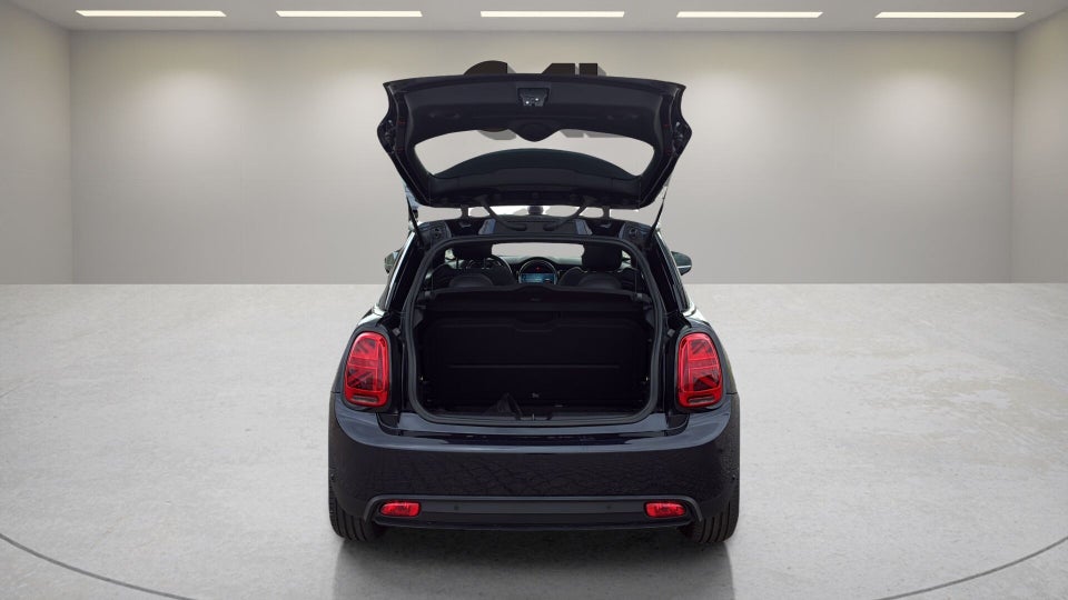 MINI Cooper SE Essential 3d