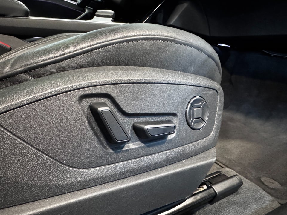 Audi Q8 e-tron 50 Prestige quattro 5d