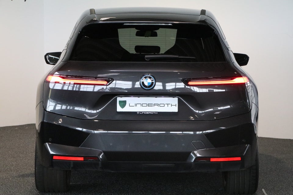 BMW iX xDrive50 Sport 5d
