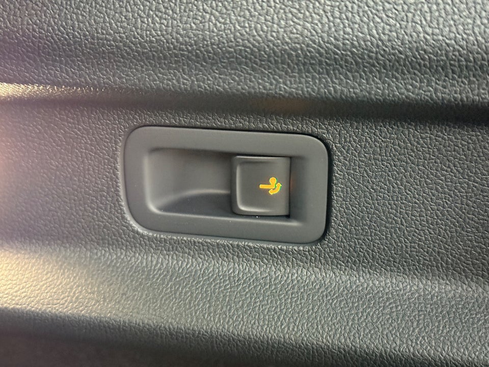 Ford Explorer 82 Premium Extended Range 5d