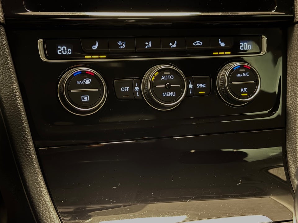 VW Golf VII 1,5 TSi 150 Highline DSG 5d