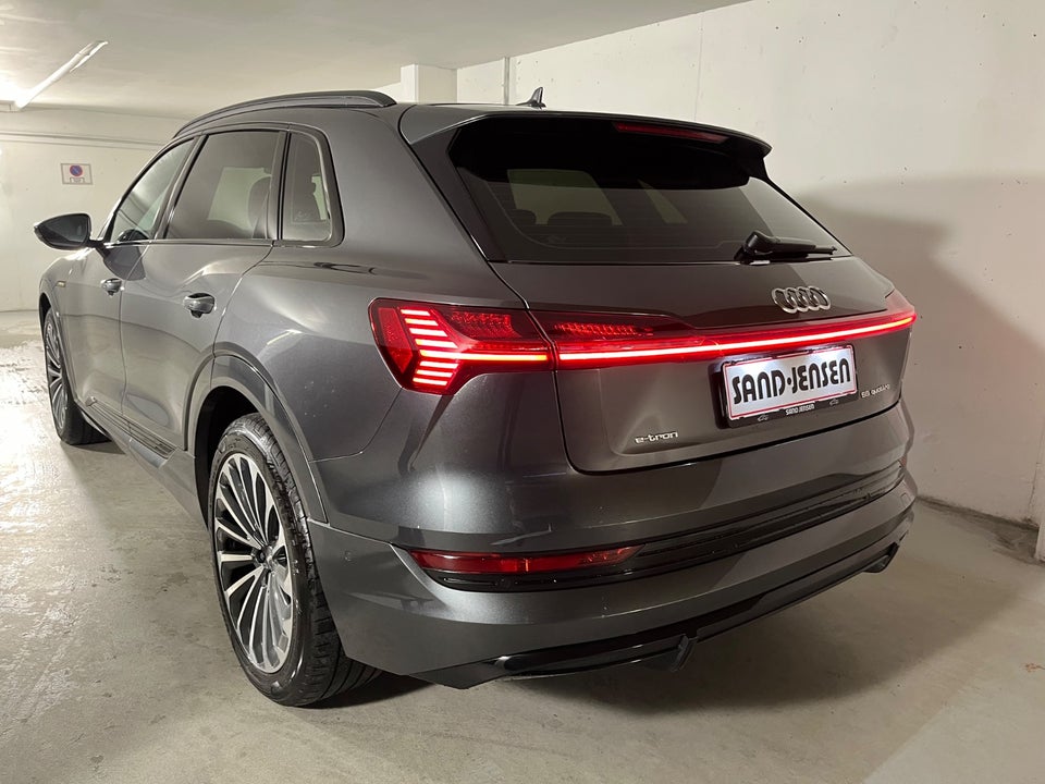 Audi e-tron 55 S-line quattro 5d