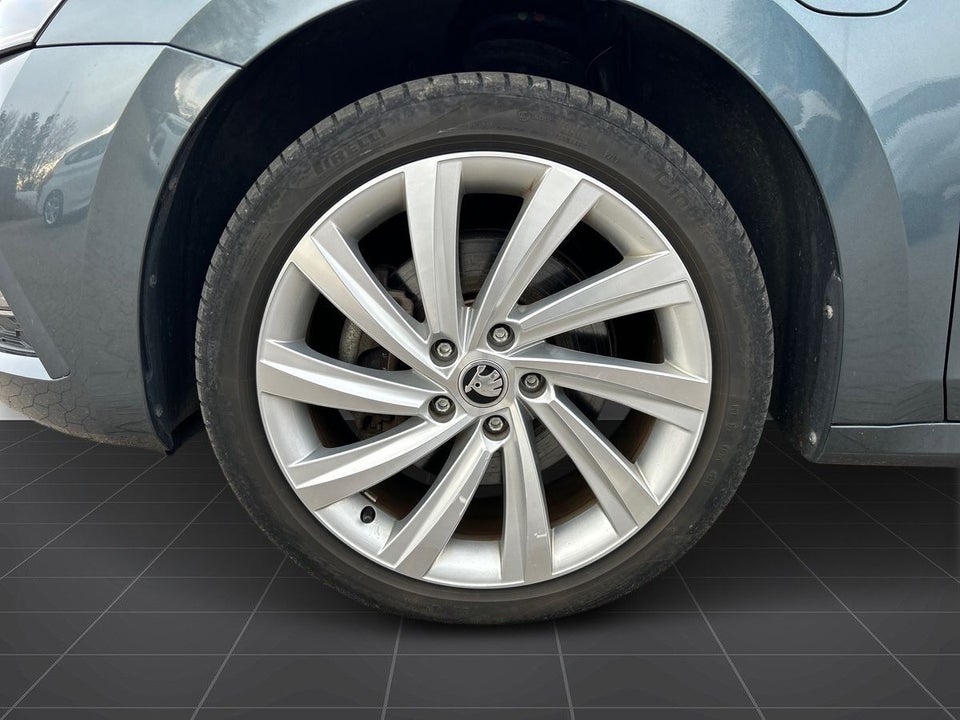 Skoda Octavia 1,4 TSi iV Plus Combi DSG 5d