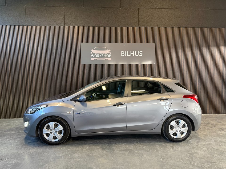 Hyundai i30 1,6 CRDi 110 Comfort Eco 5d