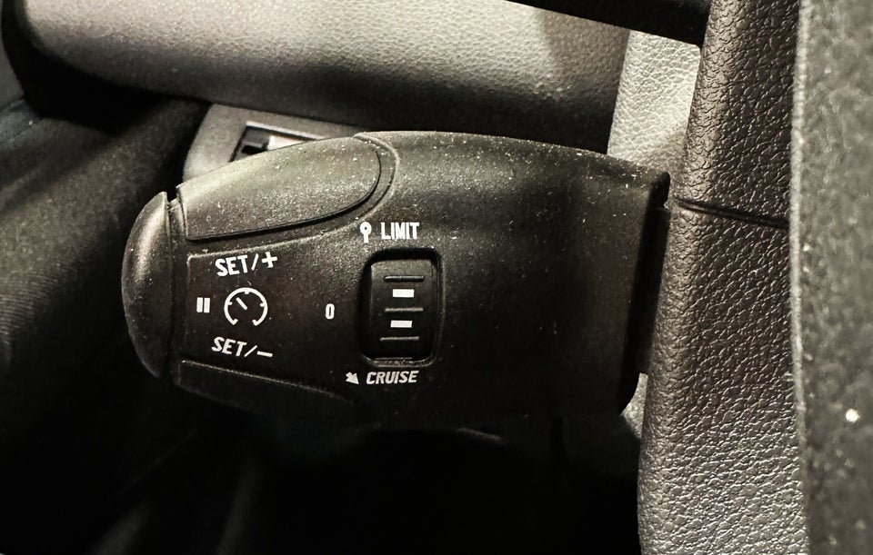 Peugeot 5008 2,0 HDi 150 Premium 7prs 5d