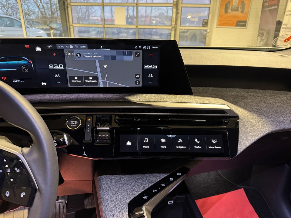 Peugeot e-5008 77 Allure 7prs 5d