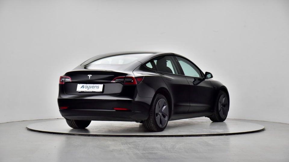 Tesla Model 3 RWD 4d