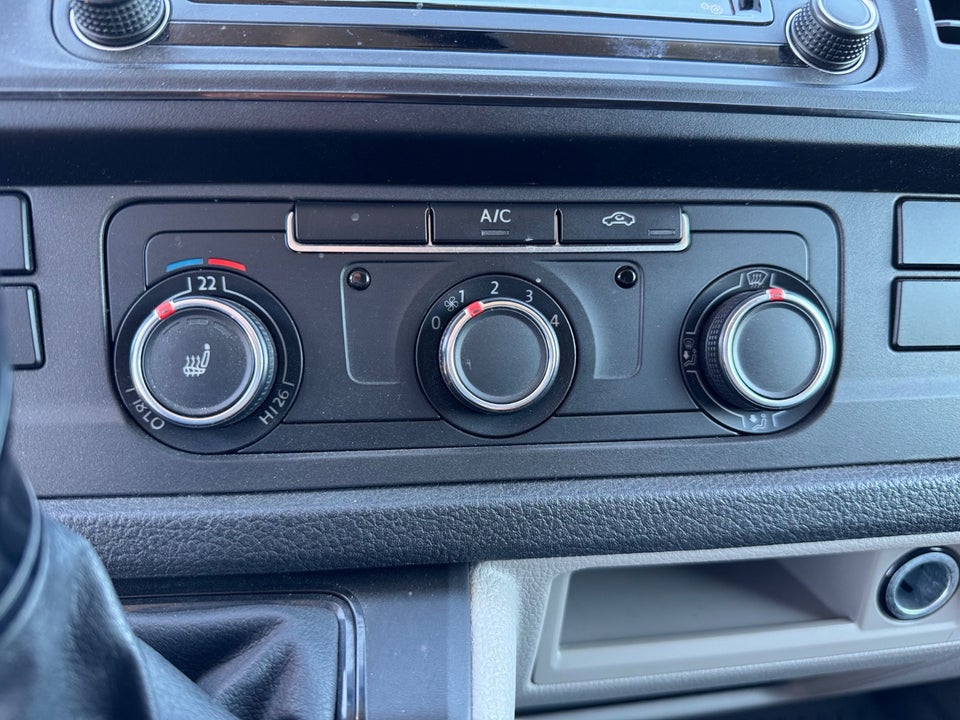 VW Transporter 2,0 TDi 150 Autotransporter DSG 2d